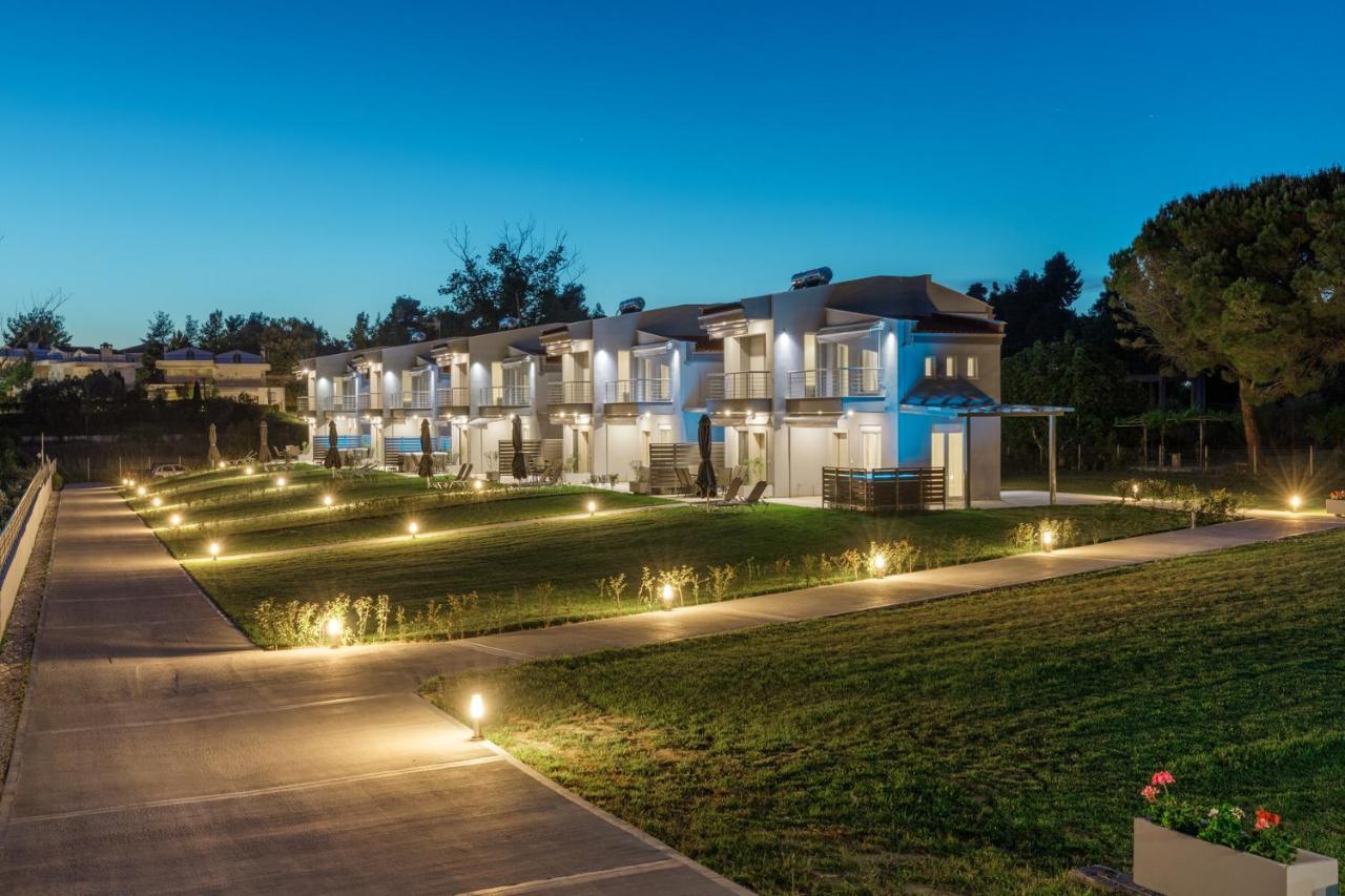 V Luxury Apartments Posidi エクステリア 写真