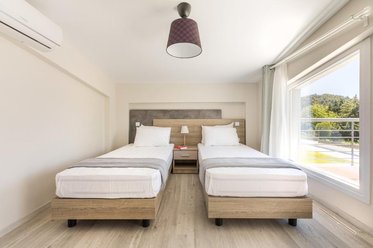 V Luxury Apartments Posidi エクステリア 写真
