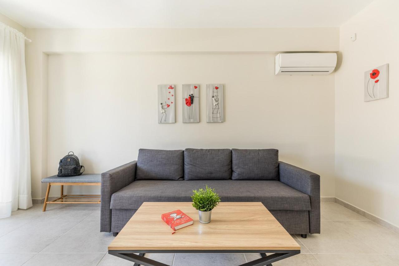 V Luxury Apartments Posidi エクステリア 写真