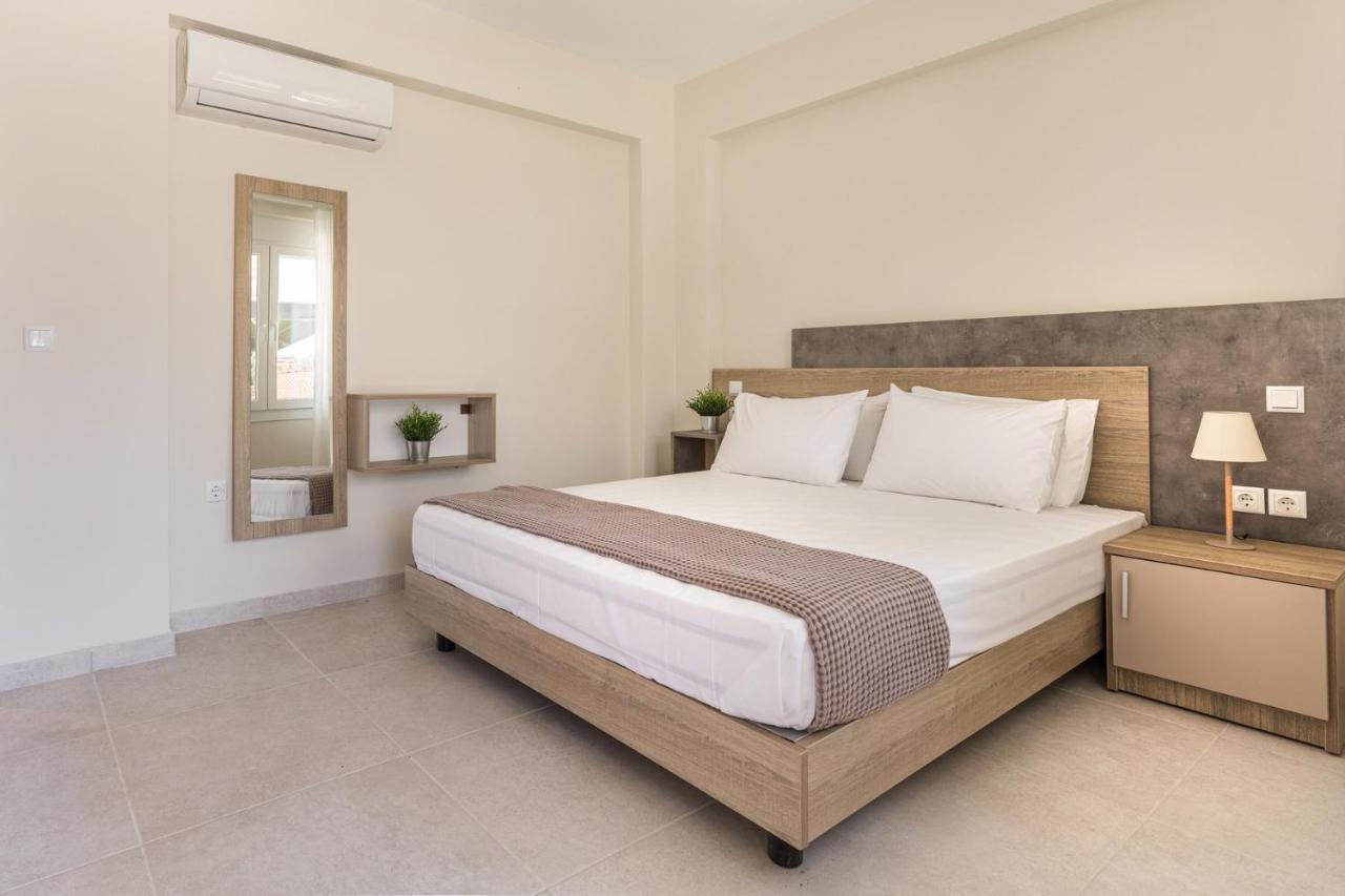 V Luxury Apartments Posidi エクステリア 写真